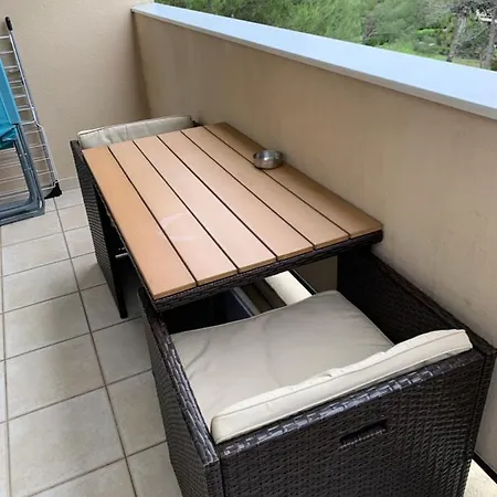T1 Climatise Dernier Etage Avec Piscine Et Tennis Apartment Antibes