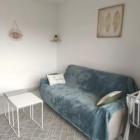 T1 Climatise Dernier Etage Avec Piscine Et Tennis Apartment